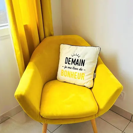 Casa vacanze Le Bonheur Est Dans Le Veillon Maison Neuve 3 De 2025, 7 Personnes, Avec Jacuzzi 6 Personnes Et Climatisation Réversible